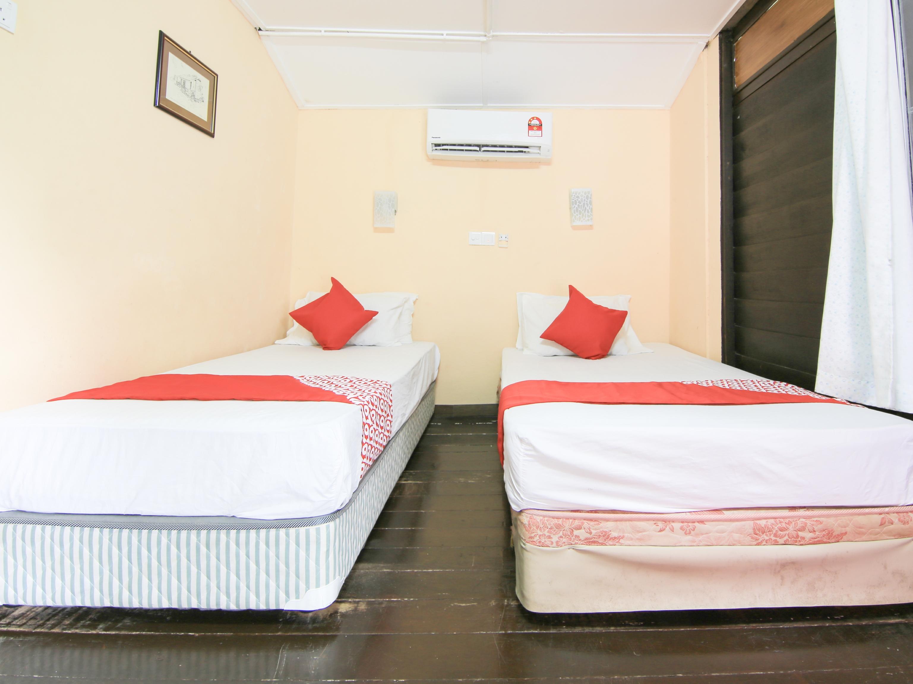 Ombak Inn Chalet Kampung Teluk Nipah Exteriér fotografie