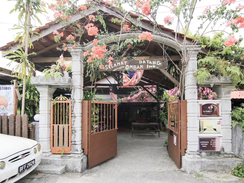 Ombak Inn Chalet Kampung Teluk Nipah Exteriér fotografie
