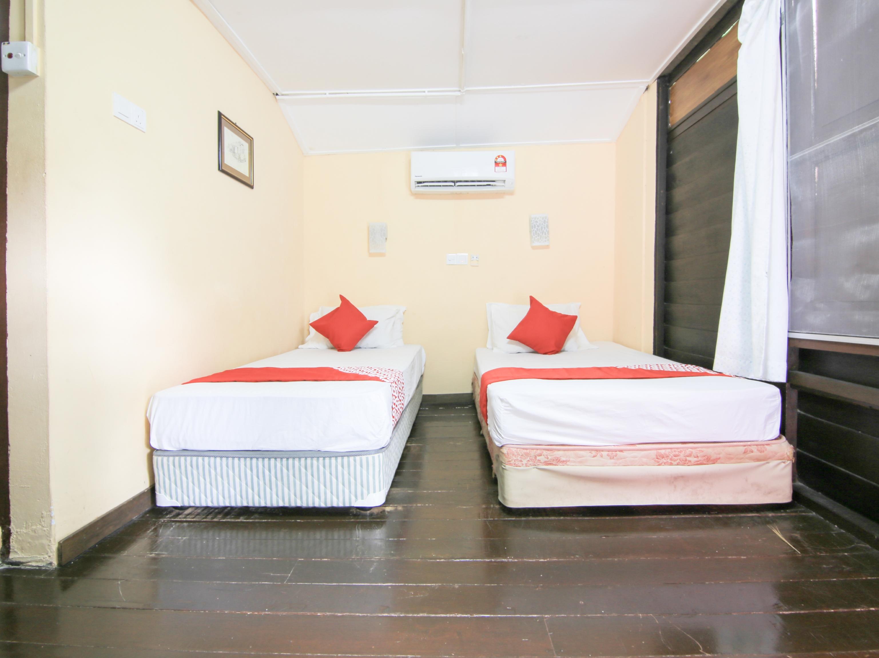 Ombak Inn Chalet Kampung Teluk Nipah Exteriér fotografie
