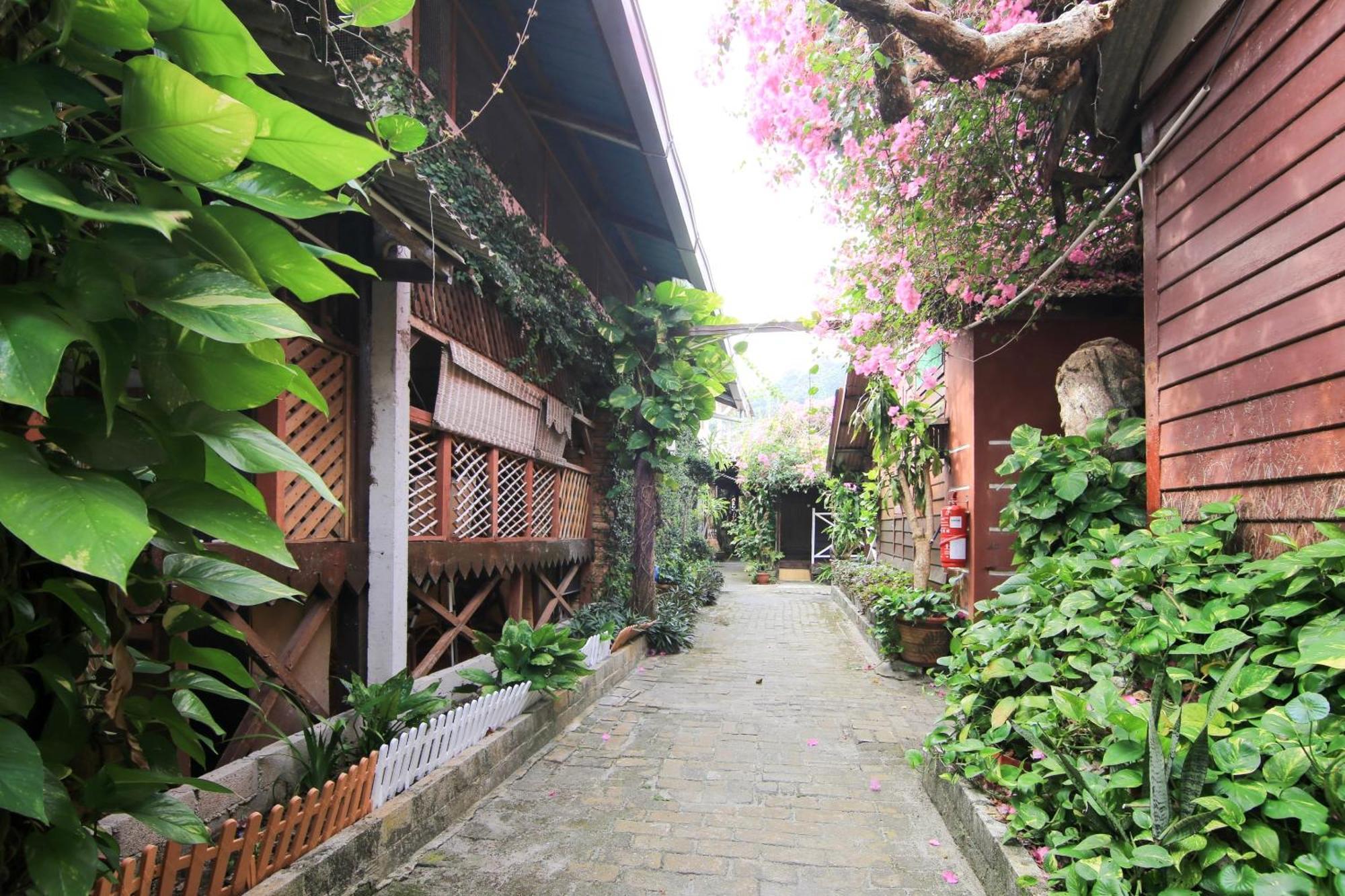Ombak Inn Chalet Kampung Teluk Nipah Exteriér fotografie